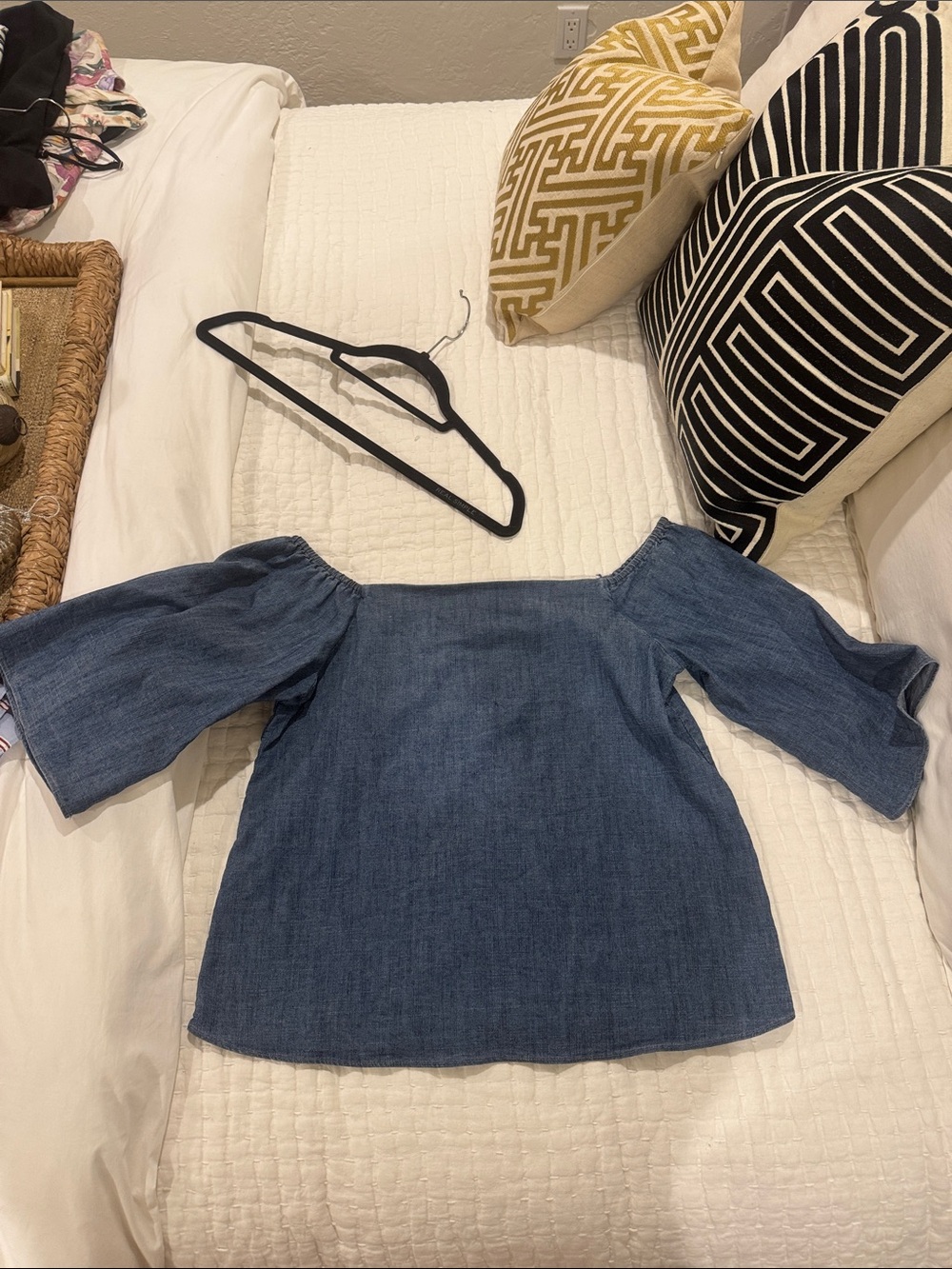 Alice + Olivia Off-Shoulder Denim Top in Blue